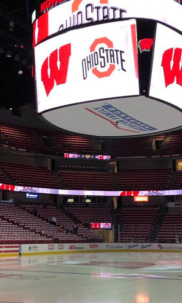Wisconsin comes out flat in 4-1 loss, gets swept by No. 3 Ohio State